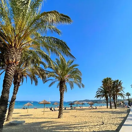 T2 Equipe Avec Terrasse Et Parking Au Lavandou - Fr-1-803-25 *